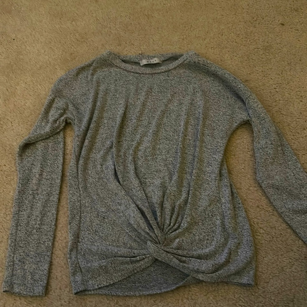 A gray sweater shirt